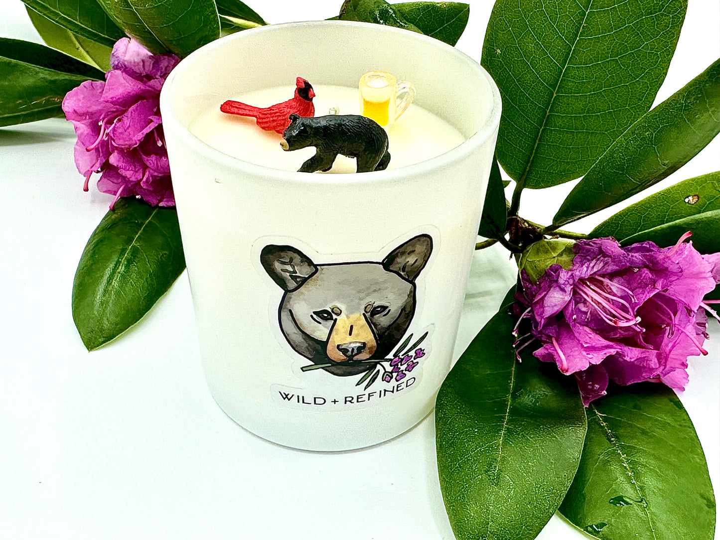 ASHEVILLE Candle with accents black bear, beer mug and cardinal